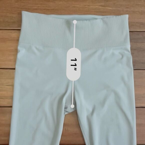 Vuori Women's Light Blue High-Waisted Ribbed Studio Leggings Soft Cloud Size L - Picture 8 of 16